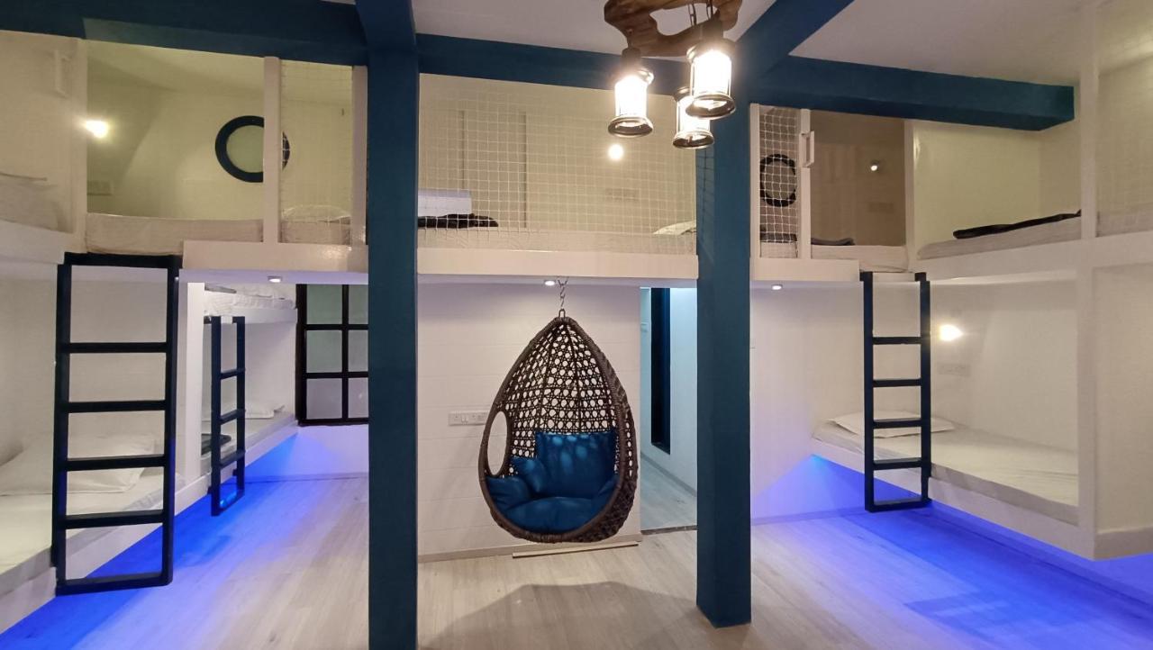 פונה The Voyage - Cafe Hostel Cowork מראה חיצוני תמונה