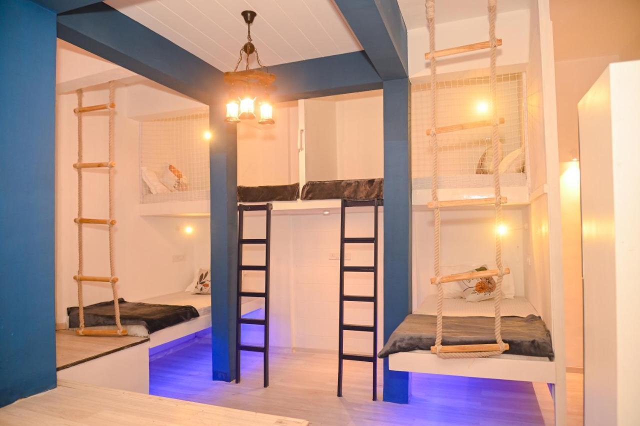 פונה The Voyage - Cafe Hostel Cowork מראה חיצוני תמונה
