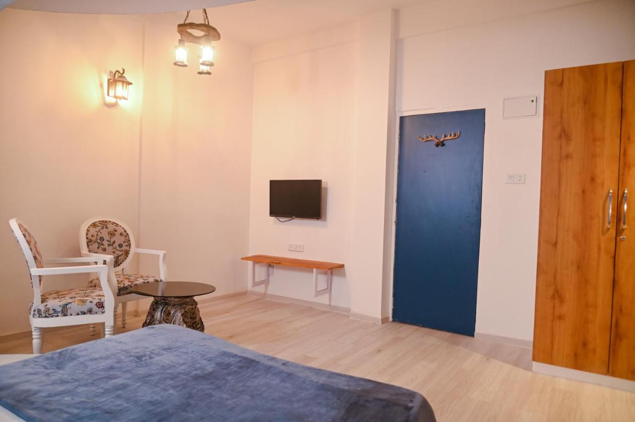 פונה The Voyage - Cafe Hostel Cowork מראה חיצוני תמונה