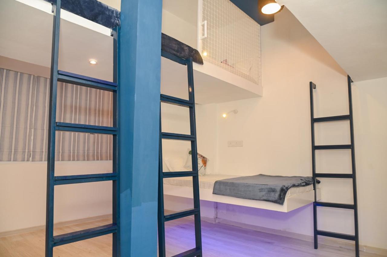 פונה The Voyage - Cafe Hostel Cowork מראה חיצוני תמונה