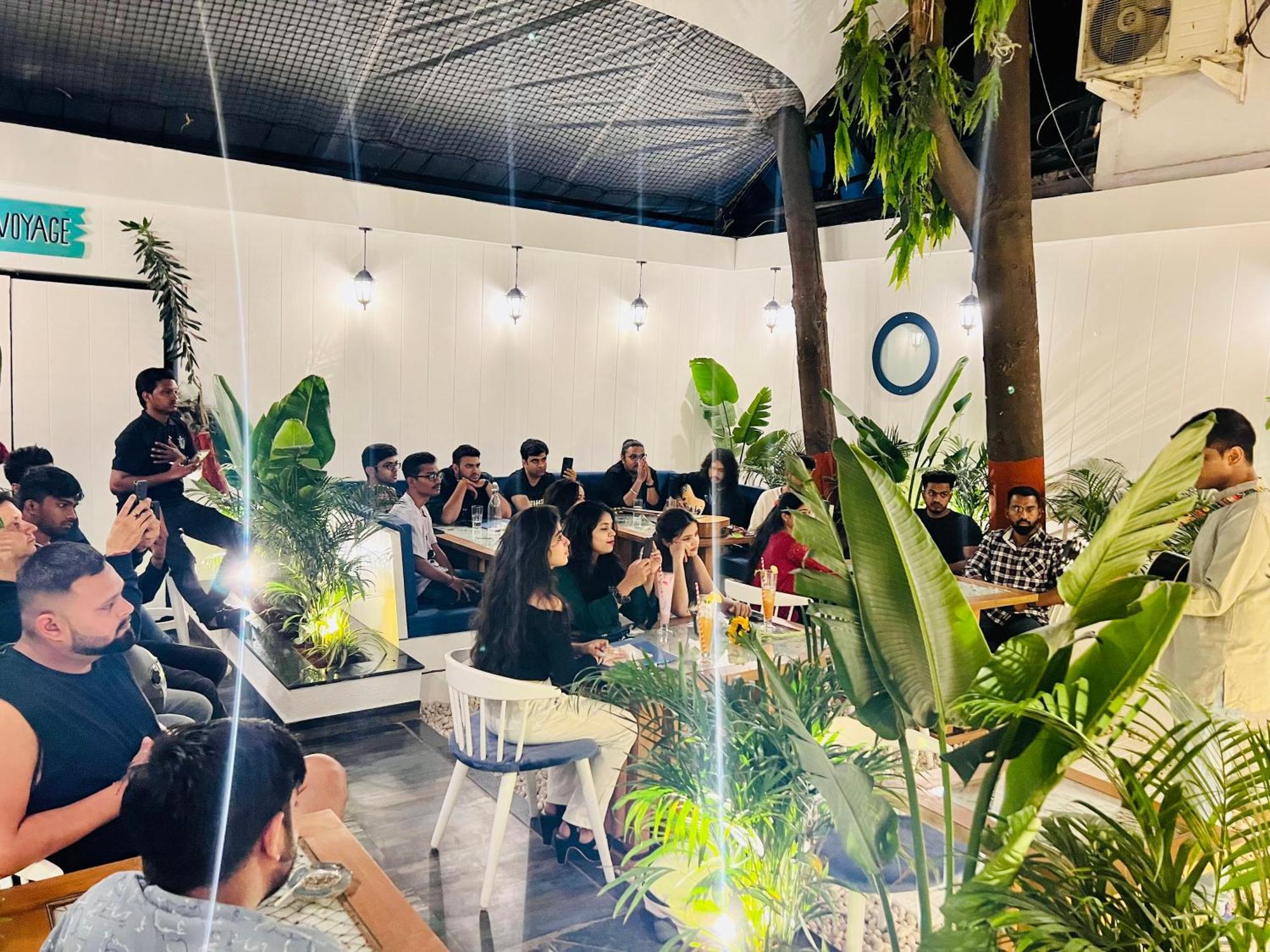 פונה The Voyage - Cafe Hostel Cowork מראה חיצוני תמונה
