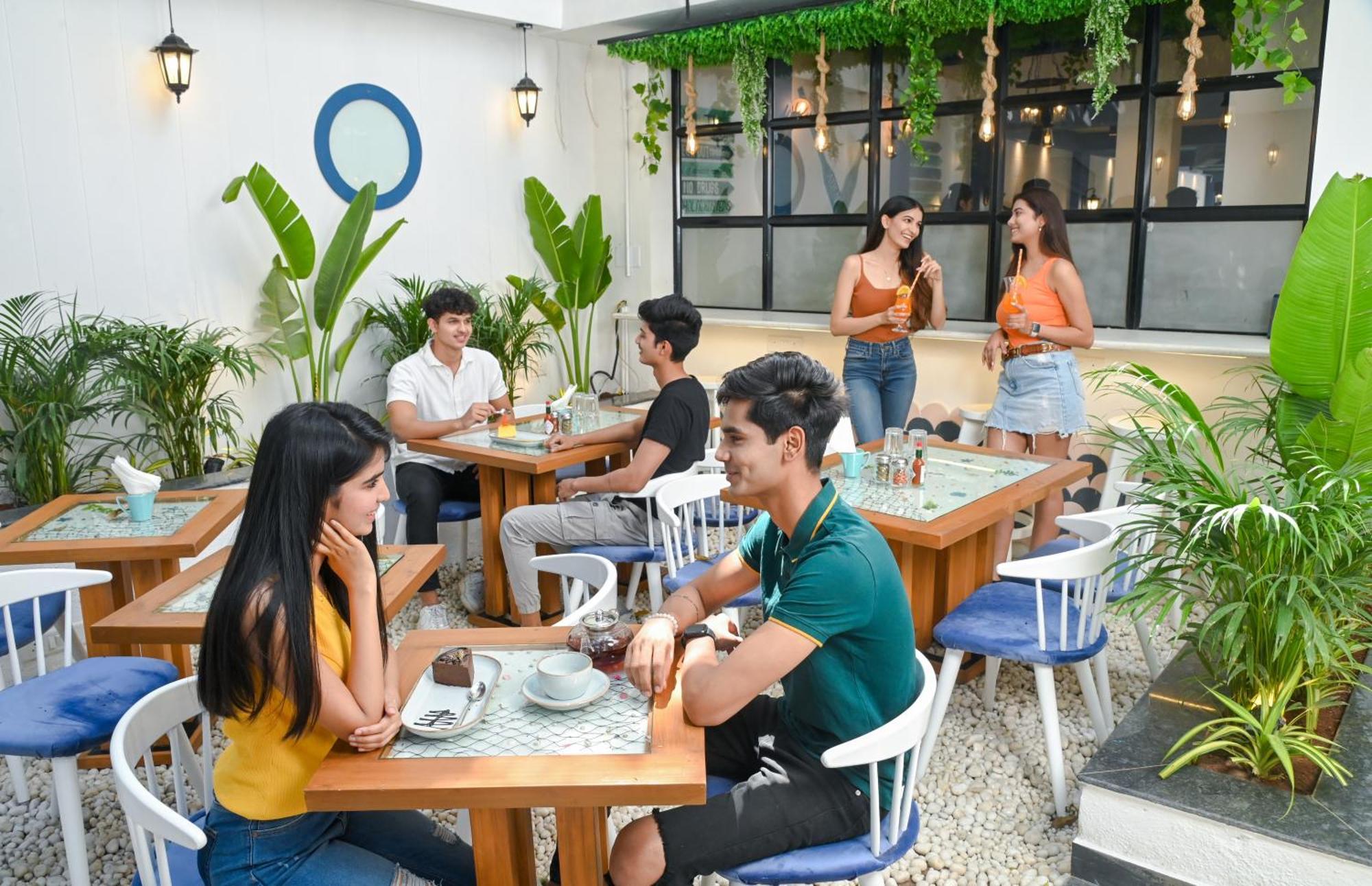 פונה The Voyage - Cafe Hostel Cowork מראה חיצוני תמונה